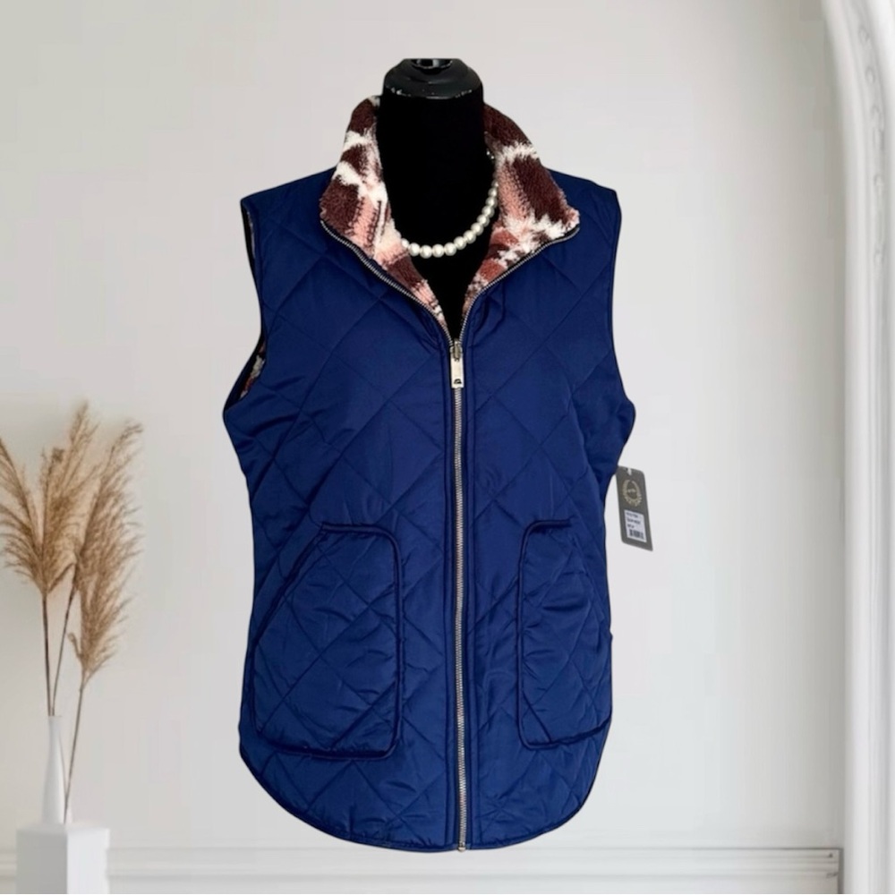 NWT Victory Outfitters Reversible Vest